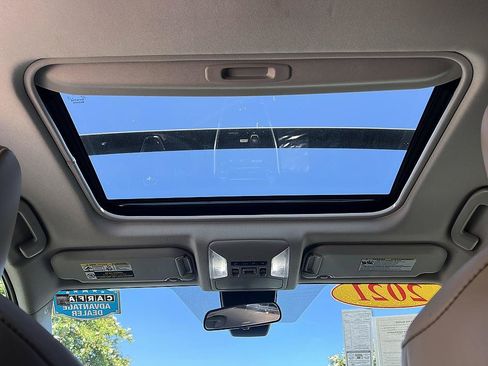 Used 2021 Toyota RAV4 XLE Premium FWD image 19
