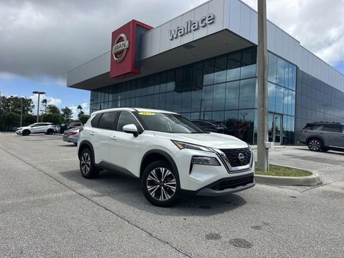Certified 2023 Nissan Rogue SV FWD image 1