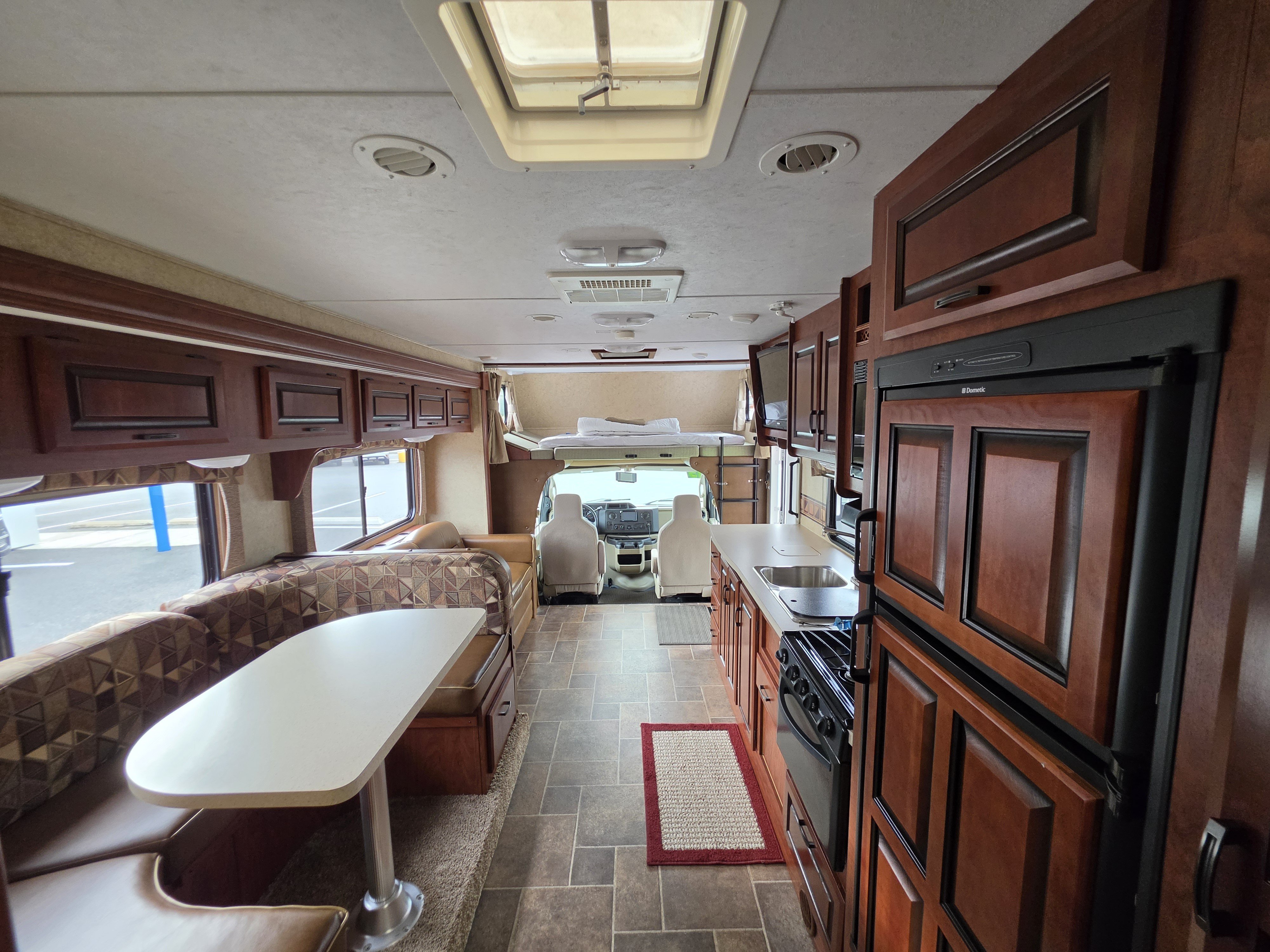 Used 2012 Ford E-450 and Econoline 450 Super Duty w/ Motorhome Prep Pkg RWD image 19