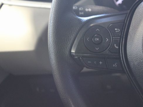 Used 2025 Toyota Corolla LE w/ LE Premium Package image 20