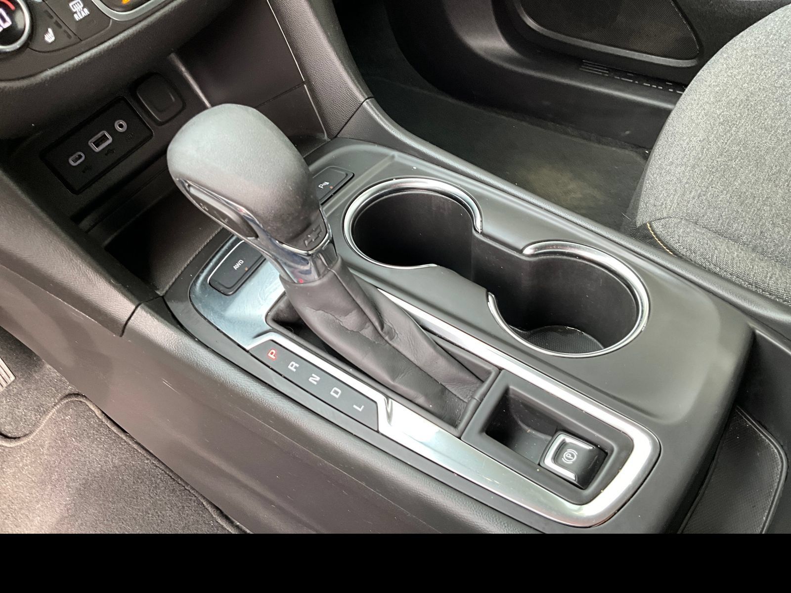 Used 2024 Chevrolet Equinox LT AWD/4WD image 25