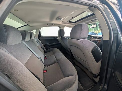 Used 2010 Chevrolet Impala LT w/ Convenience Package image 13