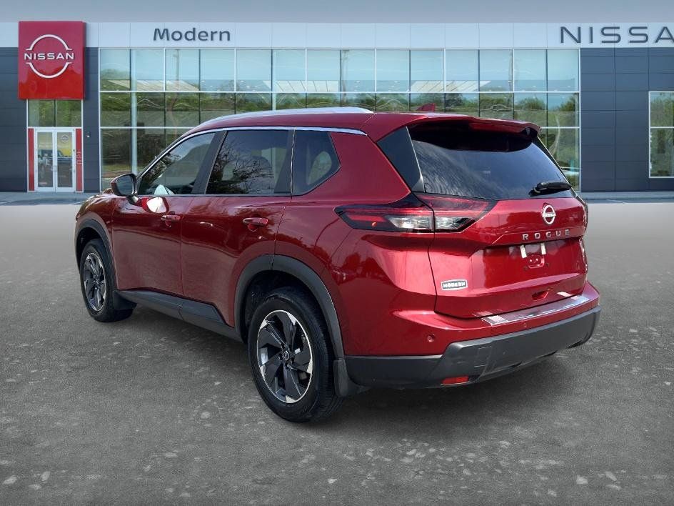 Certified 2026 Nissan Rogue SV w/ SV Premium Package FWD image 7
