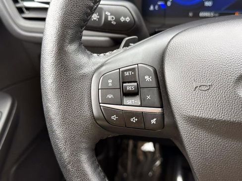 Used 2020 Ford Escape Titanium AWD/4WD image 24