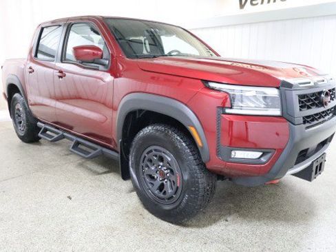 Used 2025 Nissan Frontier PRO-4X w/ Pro Premium Package image 5