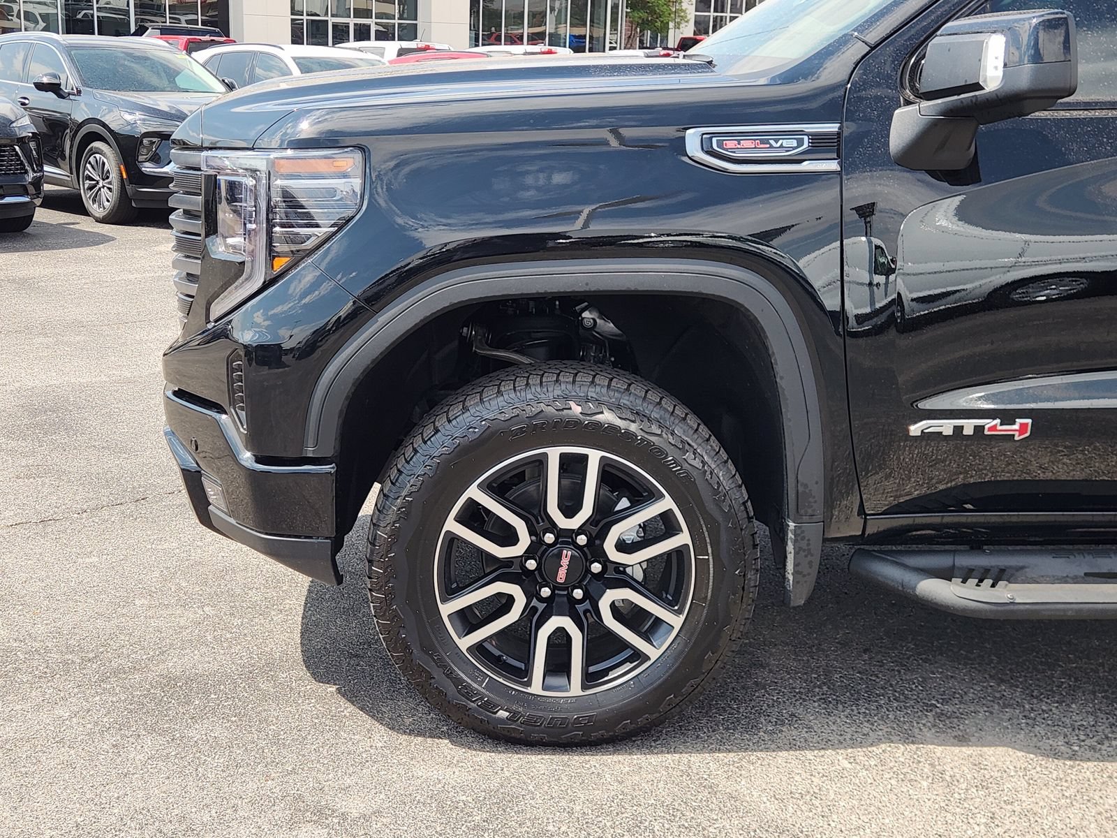 New 2026 GMC Sierra 1500 AT4 w/ AT4 Premium Package AWD/4WD image 9