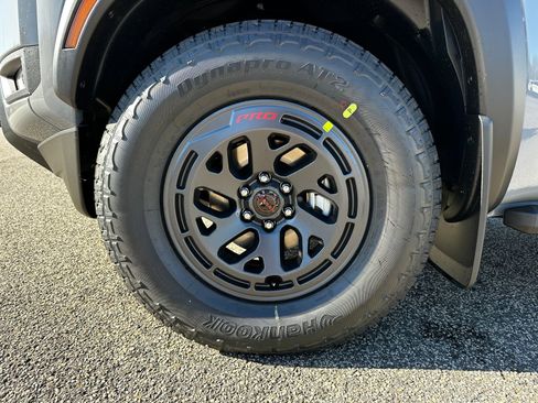 New 2026 Nissan Frontier Pro-X w/ Pro Premium Package RWD image 11