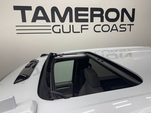 New 2026 GMC Sierra 2500 SLT w/ SLT Premium Package image 11