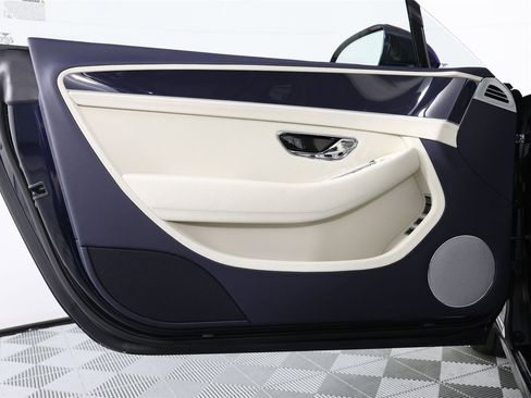 New 2026 Bentley Continental GT image 20