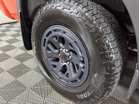 Used 2025 Nissan Frontier Pro-X w/ Pro Convenience Package RWD image 16
