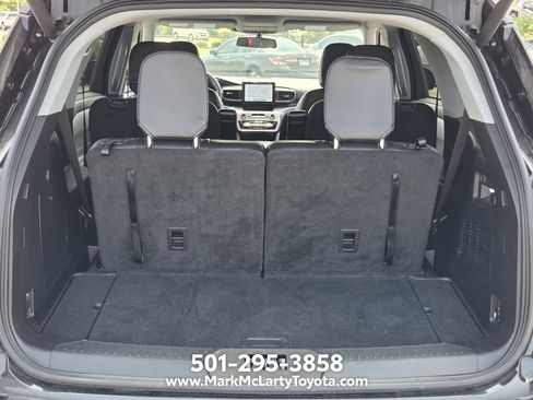 Used 2022 Ford Explorer XLT w/ Equipment Group 202A RWD image 13