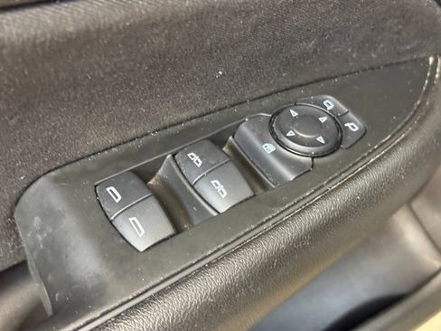 Used 2020 Buick Regal Preferred w/ Sights and Sounds Package FWD image 10