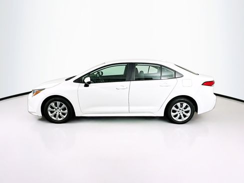 Used 2024 Toyota Corolla LE FWD image 4