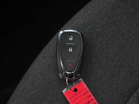 Used 2023 Chevrolet Equinox LT FWD image 28