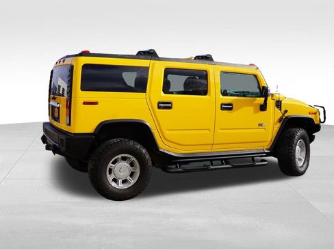 Used 2004 HUMMER H2 w/ Preferred Equipment Group image 4