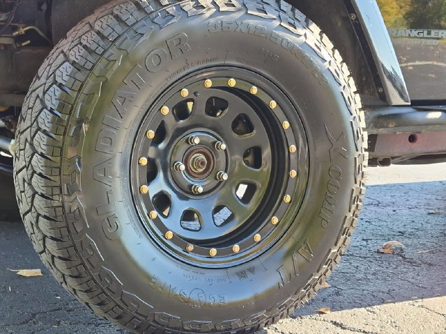 Used 2017 Jeep Wrangler Unlimited Rubicon AWD/4WD image 20