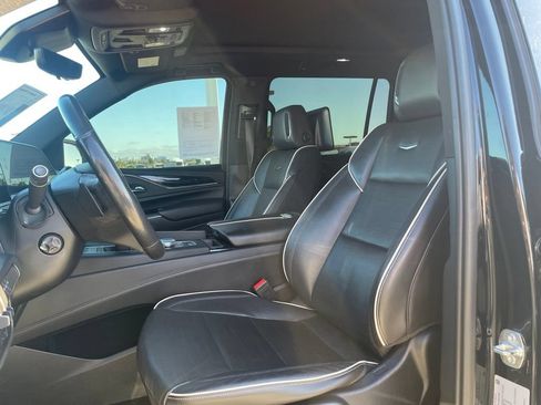 Used 2021 Cadillac Escalade ESV Sport w/ Driver Assist Tech Package RWD image 7