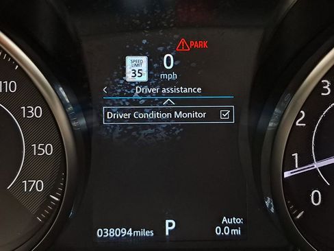 Used 2020 Jaguar E-PACE SE image 11