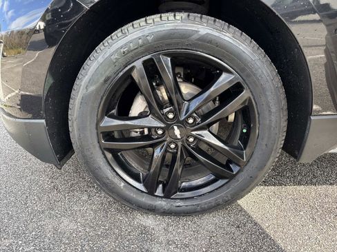 Used 2021 Chevrolet Equinox LT image 33