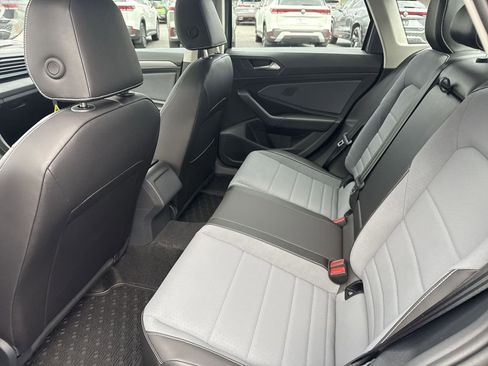 New 2026 Volkswagen Jetta SE image 28