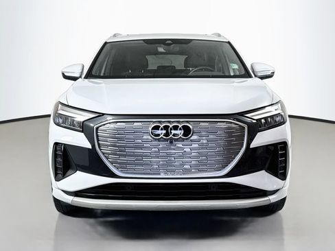 Used 2023 Audi Q4 e-tron Premium Plus RWD image 2