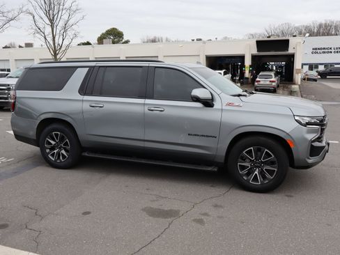 Used 2023 Chevrolet Suburban Z71 w/ Z71 Off-Road Package image 11