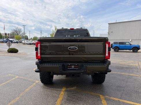 New 2026 Ford F250 Lariat w/ Black Appearance Package AWD/4WD image 7