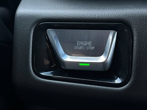 Used 2026 GMC Yukon XL Denali w/ Sun & Power Step Package AWD/4WD image 34