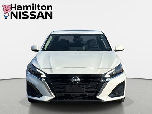 Used 2023 Nissan Altima 2.5 SV w/ SV Premium Package image 6