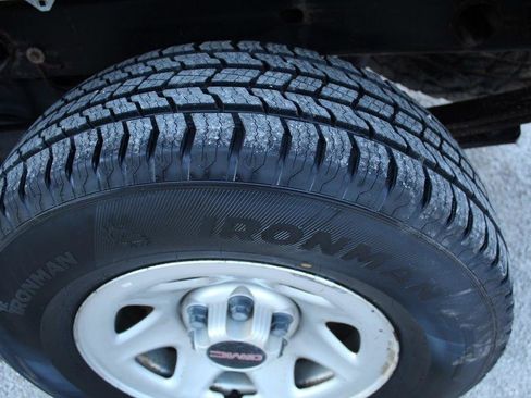 Used 2014 GMC Sierra 1500 2WD Regular Cab image 9