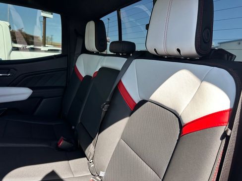 Used 2023 GMC Canyon AT4X AWD/4WD image 13
