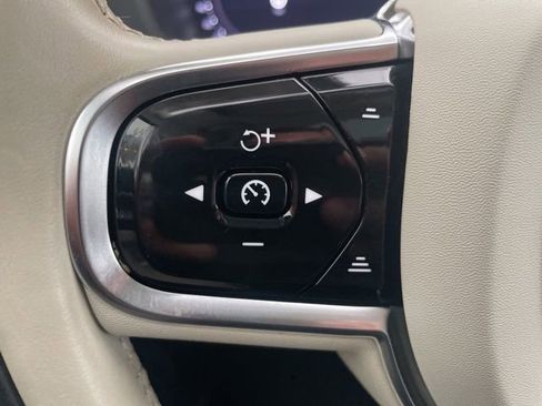 Certified 2023 Volvo XC60 B5 Plus image 17