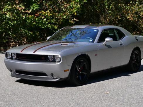 Used 2014 Dodge Challenger R/T w/ Blacktop Package image 6