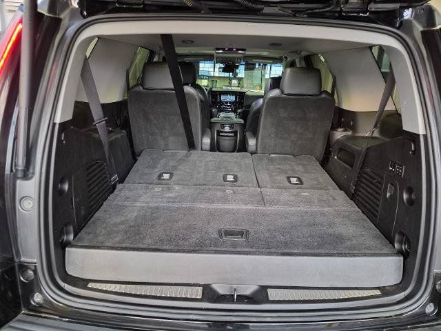 Used 2017 Cadillac Escalade Luxury AWD/4WD image 12