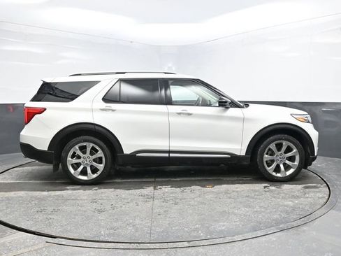 Used 2020 Ford Explorer Platinum w/ Premium Technology Package image 8