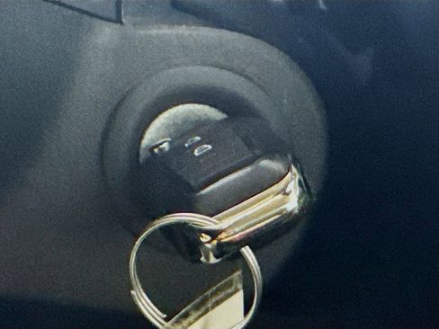 Used 2024 Ford Maverick XL image 18