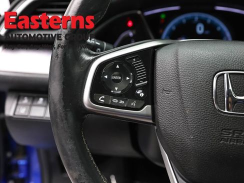 Used 2017 Honda Civic Touring image 15
