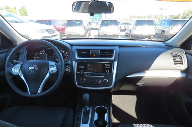 Used 2018 Nissan Altima 2.5 S w/ S Convenience Package FWD image 16