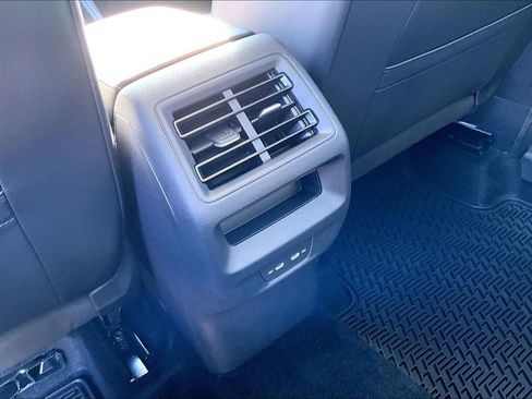 New 2026 Volkswagen Tiguan SE AWD/4WD image 18