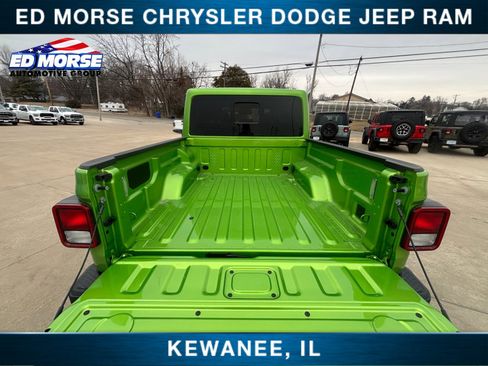 New 2026 Jeep Gladiator Sport image 18