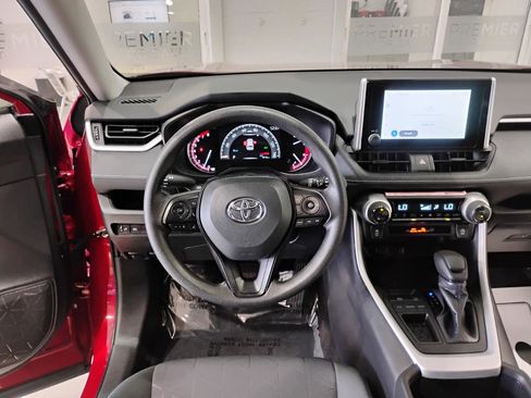 Used 2025 Toyota RAV4 XLE w/ Convenience Package image 66