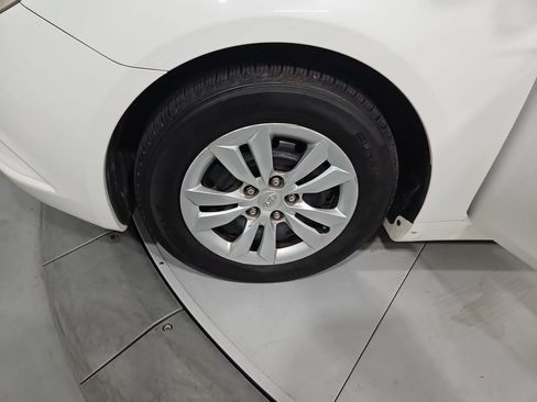 Used 2012 Hyundai Sonata GLS FWD image 25