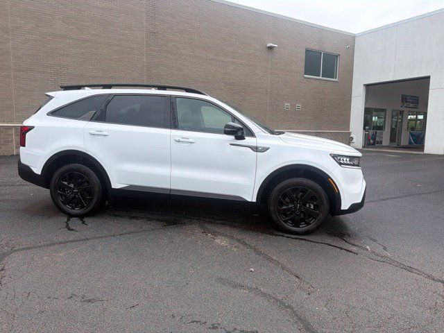Used 2023 Kia Sorento S w/ Panoramic Sunroof Package AWD/4WD image 4