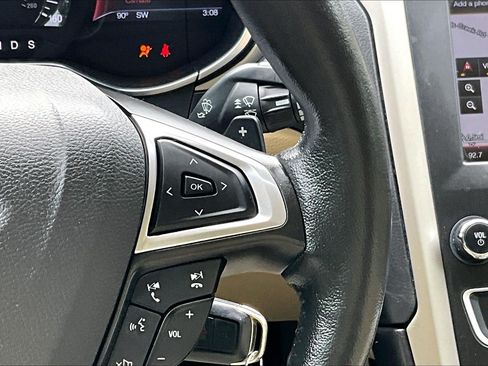 Used 2016 Ford Fusion SE w/ Equipment Group 202A FWD image 21