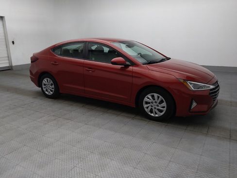 Used 2020 Hyundai Elantra SE FWD image 11