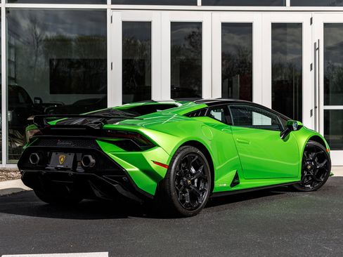 Used 2023 Lamborghini Huracan Tecnica image 20