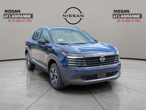 New 2026 Nissan Kicks SV image 3