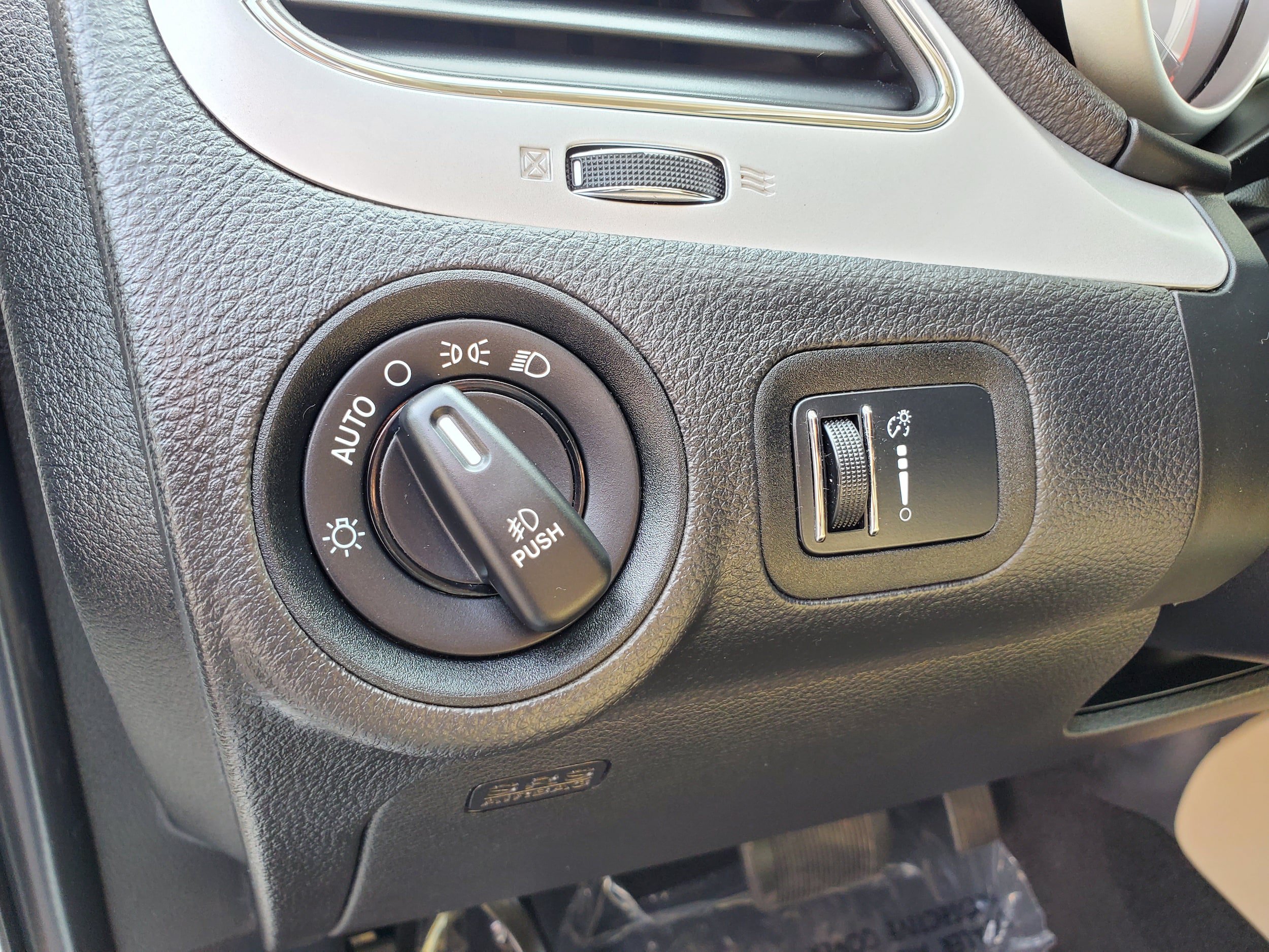 Used 2017 Dodge Journey SXT w/ Safe & Sound Group FWD image 13