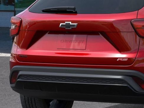 New 2026 Chevrolet Trax RS w/ Driver Confidence Package FWD image 15