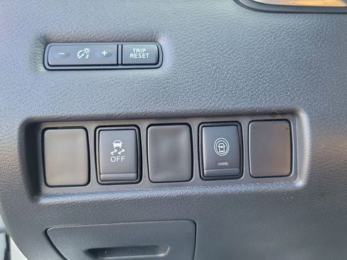 Used 2021 Nissan Murano SV FWD image 18